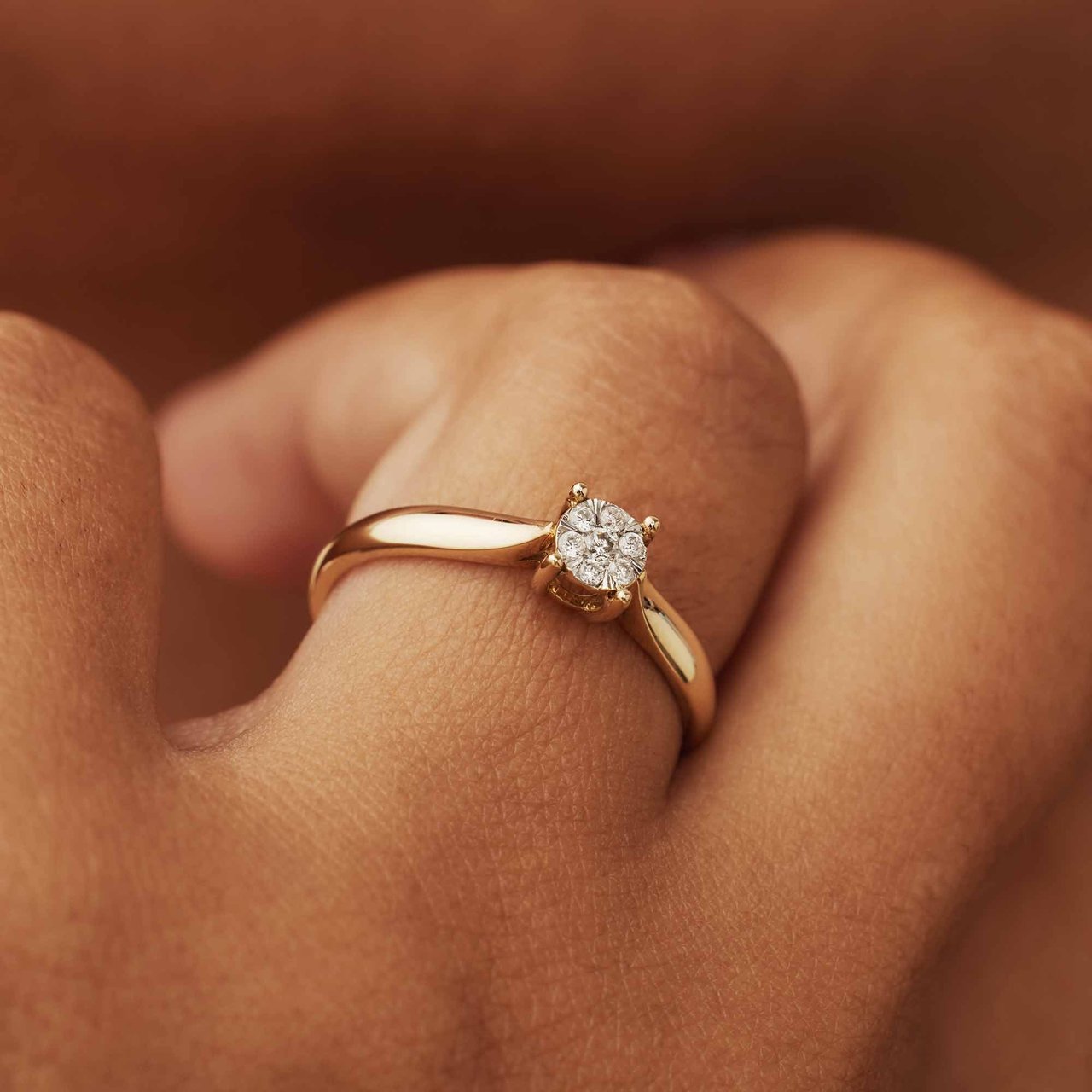 Isabel Bernard De la Paix Hanaé Ring met Diamant Goud