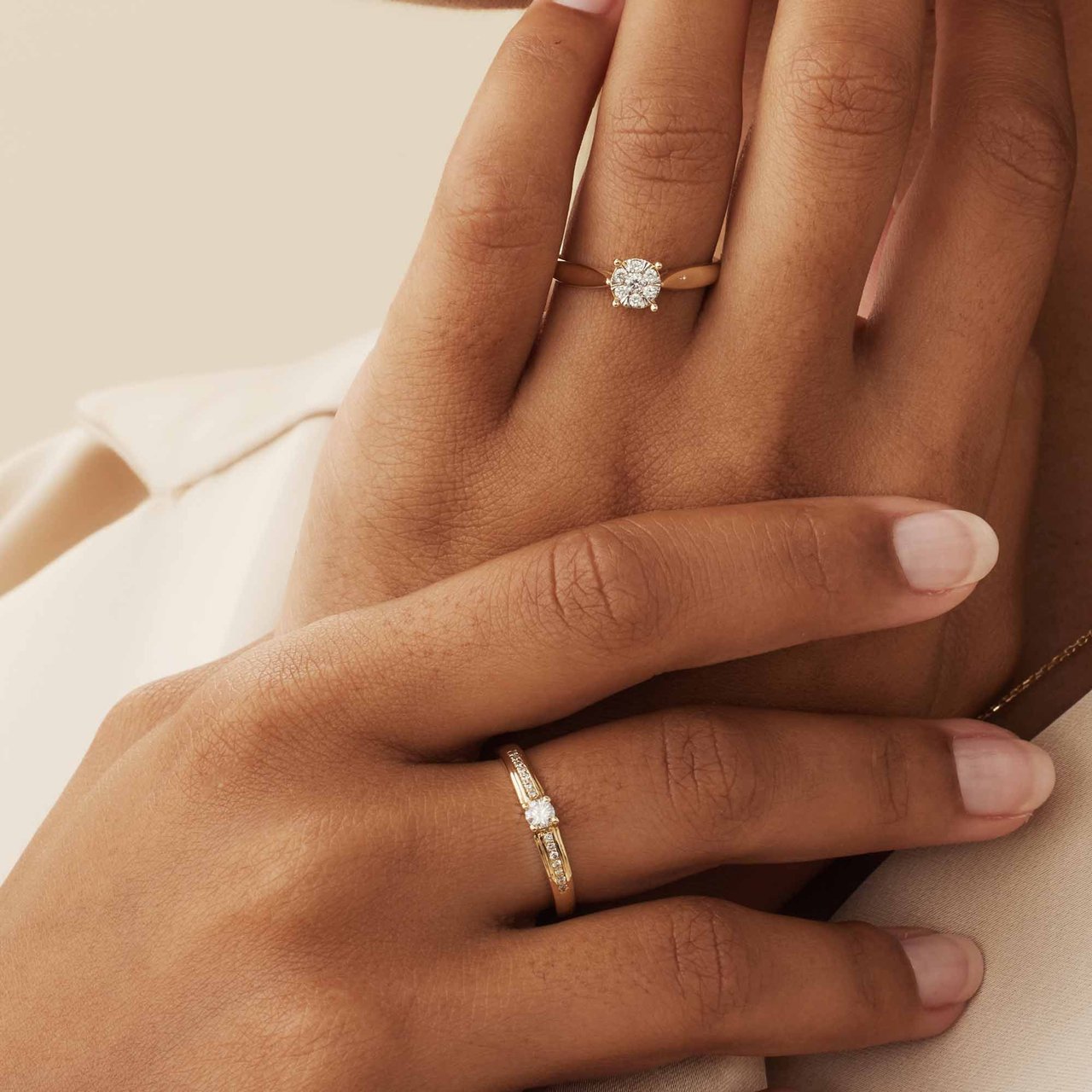 Isabel Bernard De la Paix Hanaé Ring met Diamant Goud