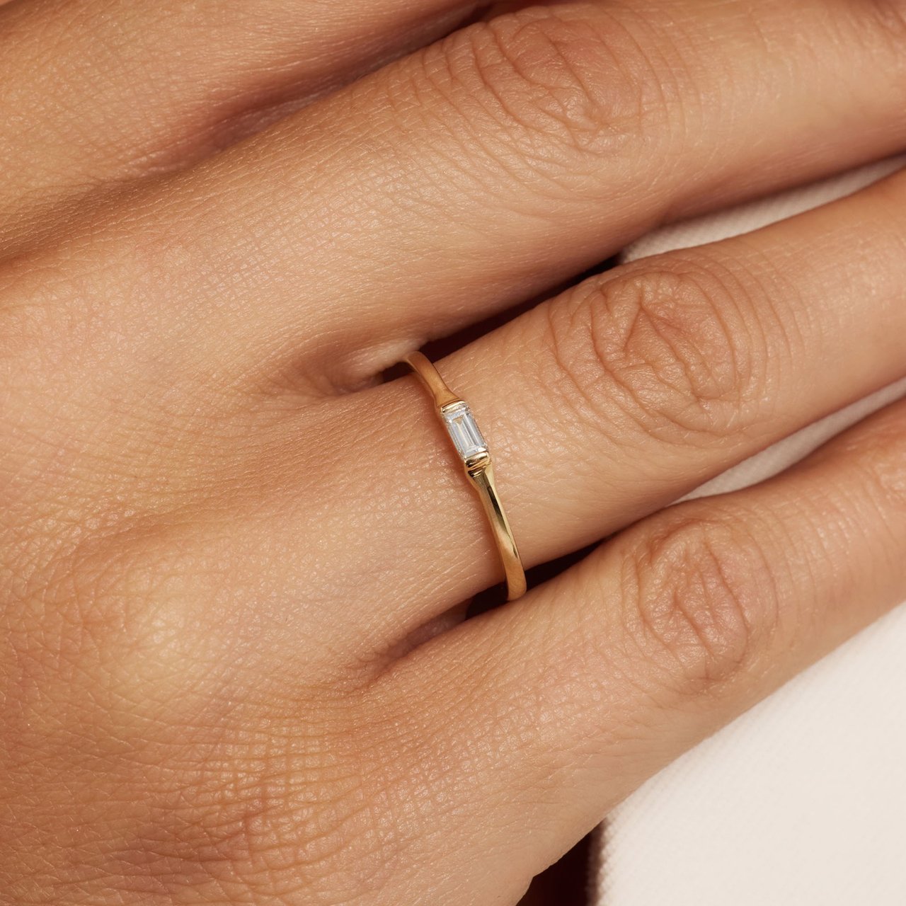 Isabel Bernard De la Paix Lucia Ring met Diamant Goud