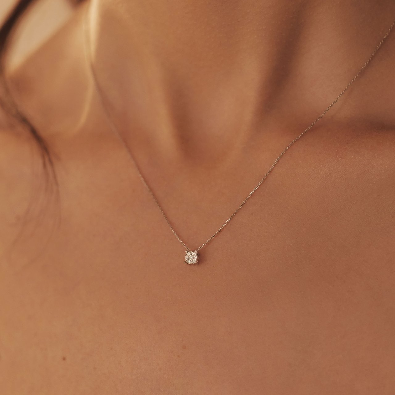 Isabel Bernard De la Paix Hanaé Ketting met Diamant Zilver