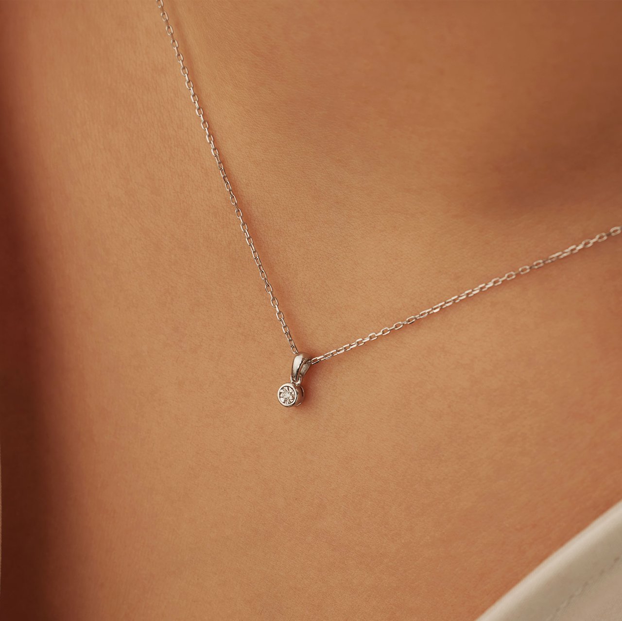 Isabel Bernard De La Paix Inaya Ketting met Diamant Zilver