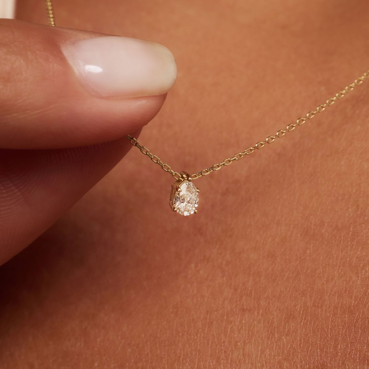 Isabel Bernard De la Paix Eloise Ketting met Diamant Goud