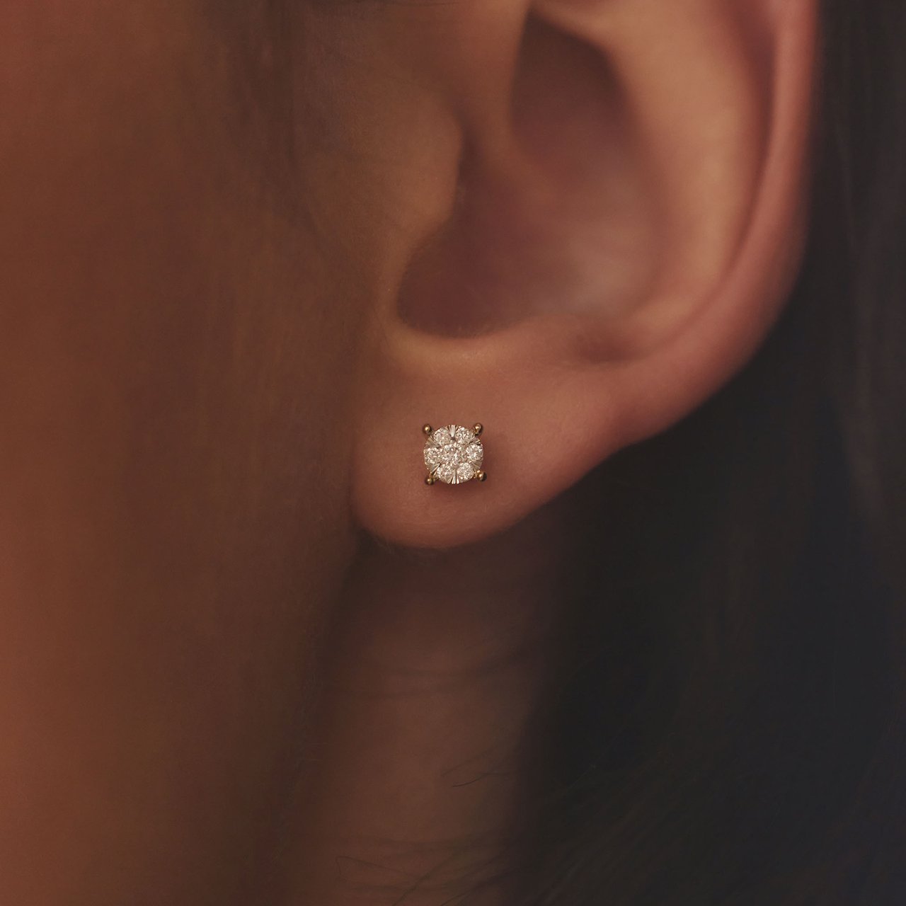 Isabel Bernard De la Paix Hanaé Oorknoppen met Diamant Goud