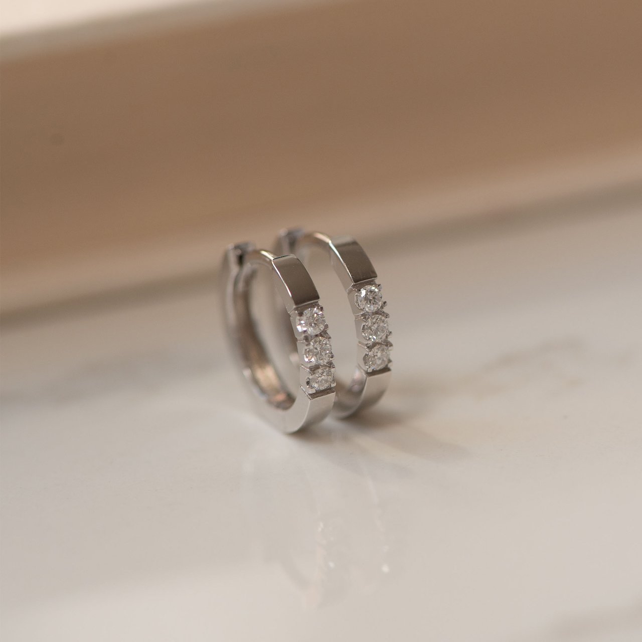 Isabel Bernard De la Paix Madeline Oorringen met Diamant Zilver