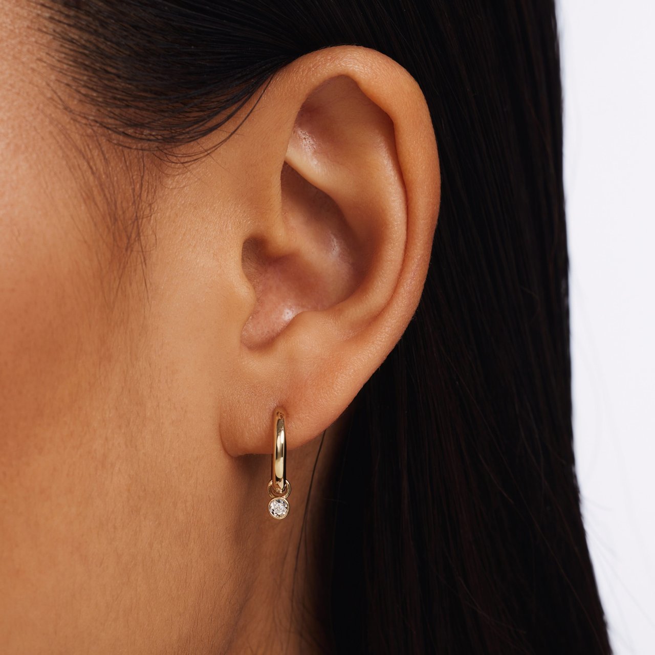 Isabel Bernard De La Paix Inaya Oorringen met Diamant Goud