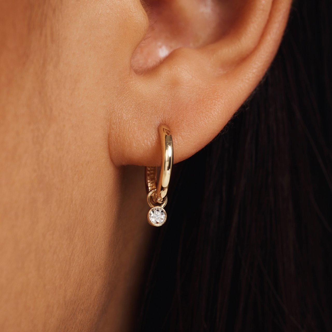 Isabel Bernard De La Paix Inaya Oorringen met Diamant Goud