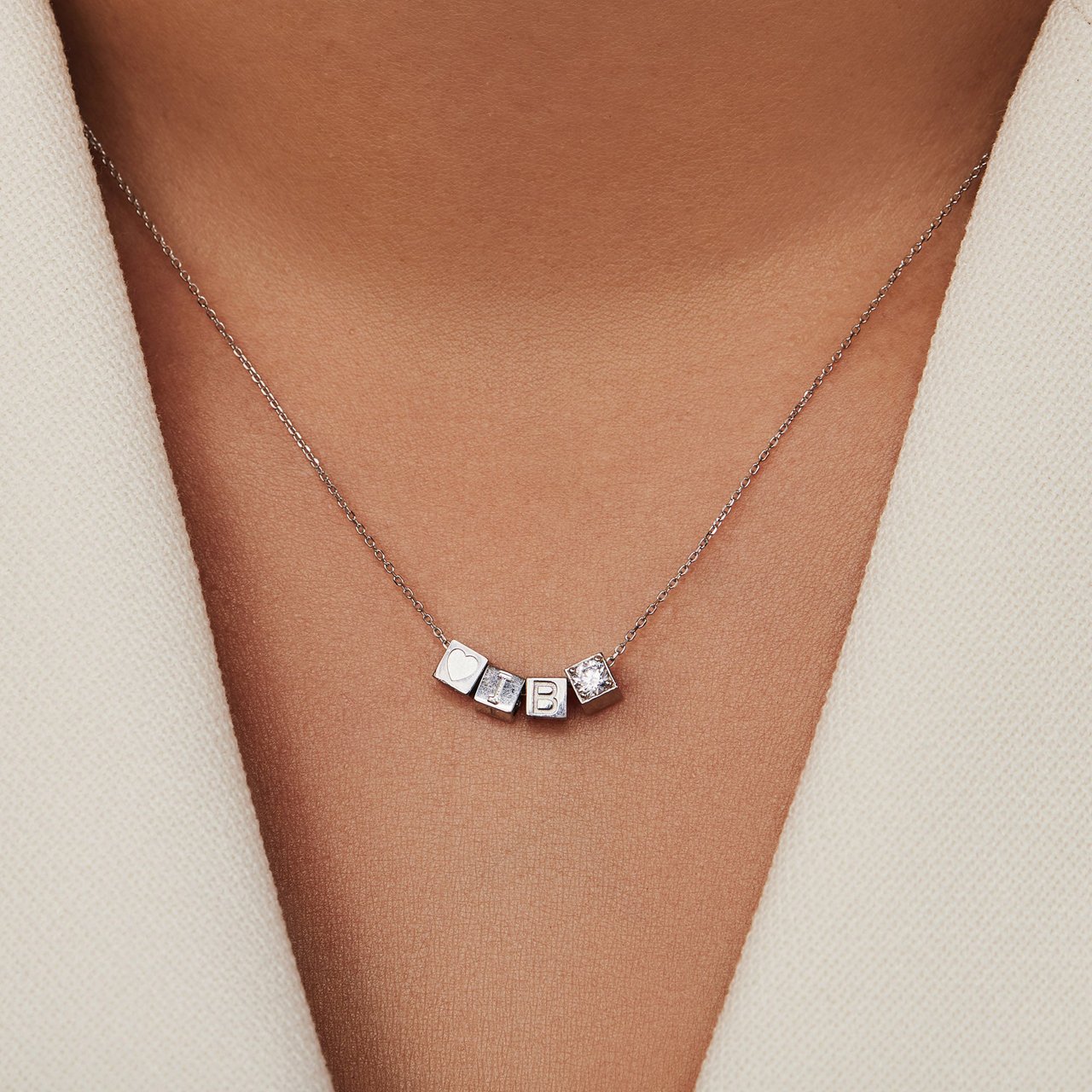 Isabel Bernard Saint Germain Felie - Ketting - Witgoud - Letter Z Zilver