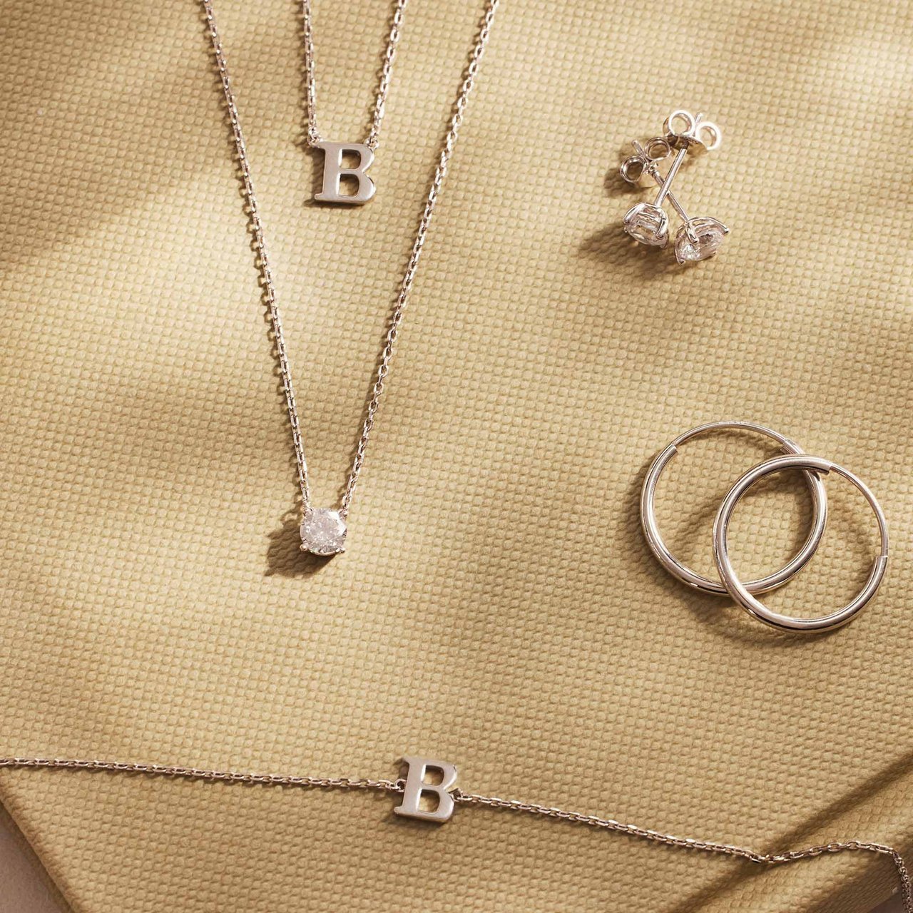Isabel Bernard Le Marais Chloe - Ketting - Witgoud - Letter Z Zilver