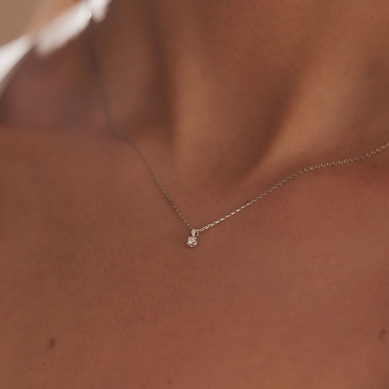 Isabel Bernard De la Paix Celine - Ketting - Witgoud Zilver
