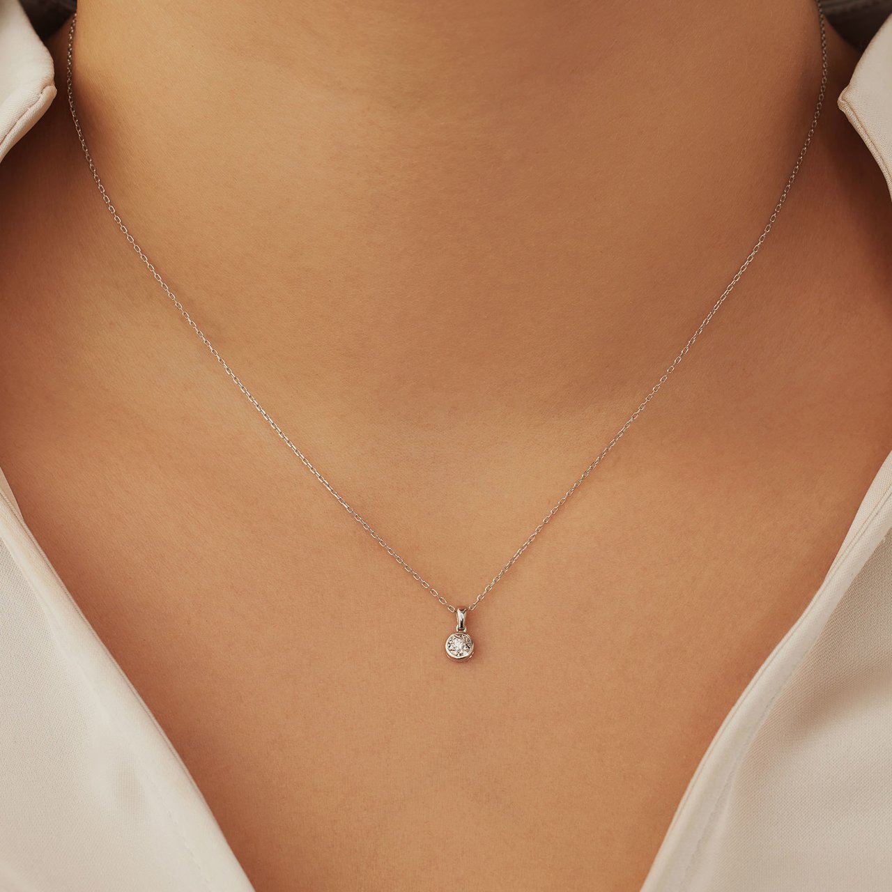 Isabel Bernard De la Paix Inaya - Ketting - Witgoud Zilver
