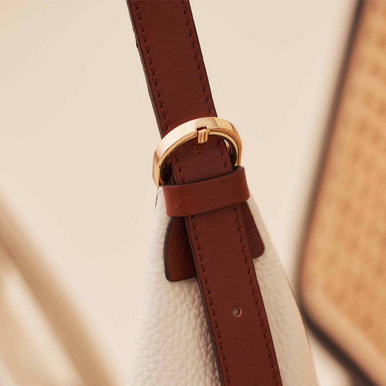 Isabel Bernard Honoré Muriel Schoudertas Beige