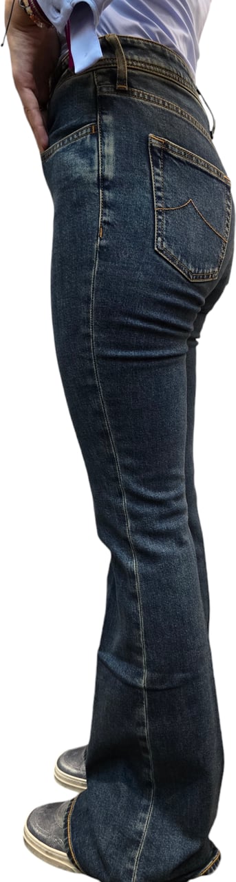 Jacob Cohen Jeans Flare Délavé Broderie Fleurs poche arrière Victoria Jacob Cohen femme 4213 392F Divers