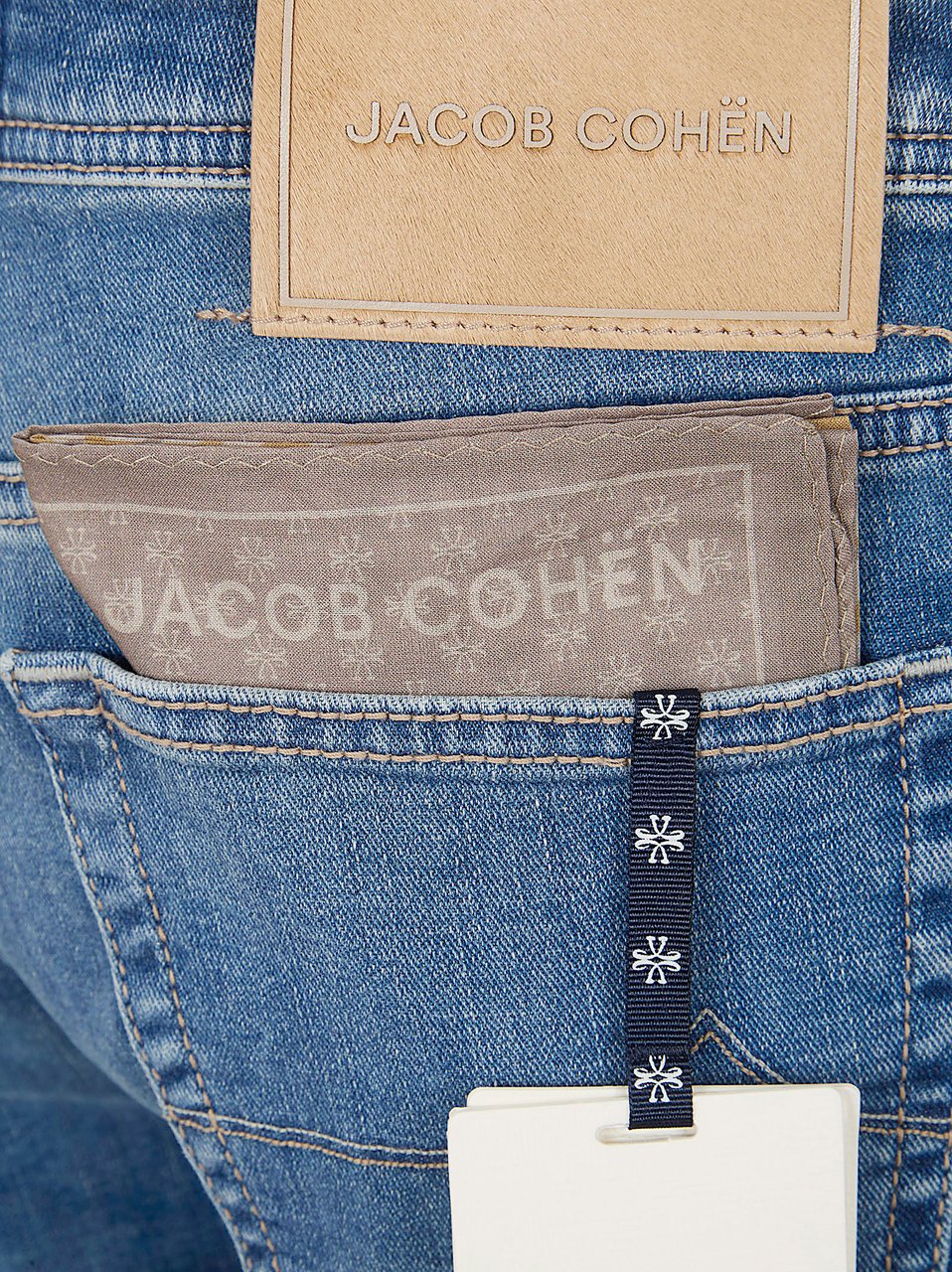 Jacob Cohen JACOB COHEN PANT5 PKT CROPPED SLIM FIT SCOTT DENIM STRETCH Lichtblauw