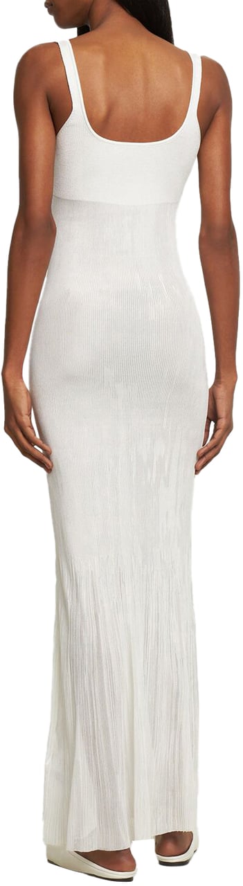 Jacquemus Long white dress with elegant neckline Wit