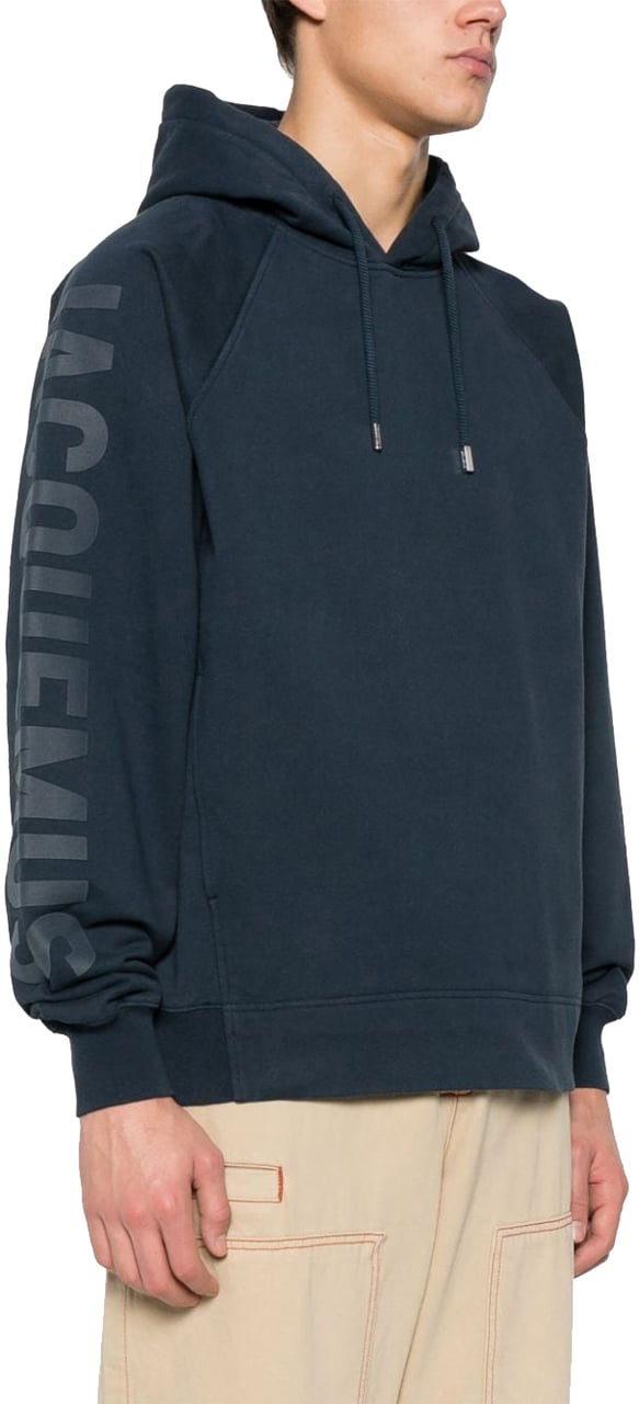 Jacquemus Sweaters Blue Blauw