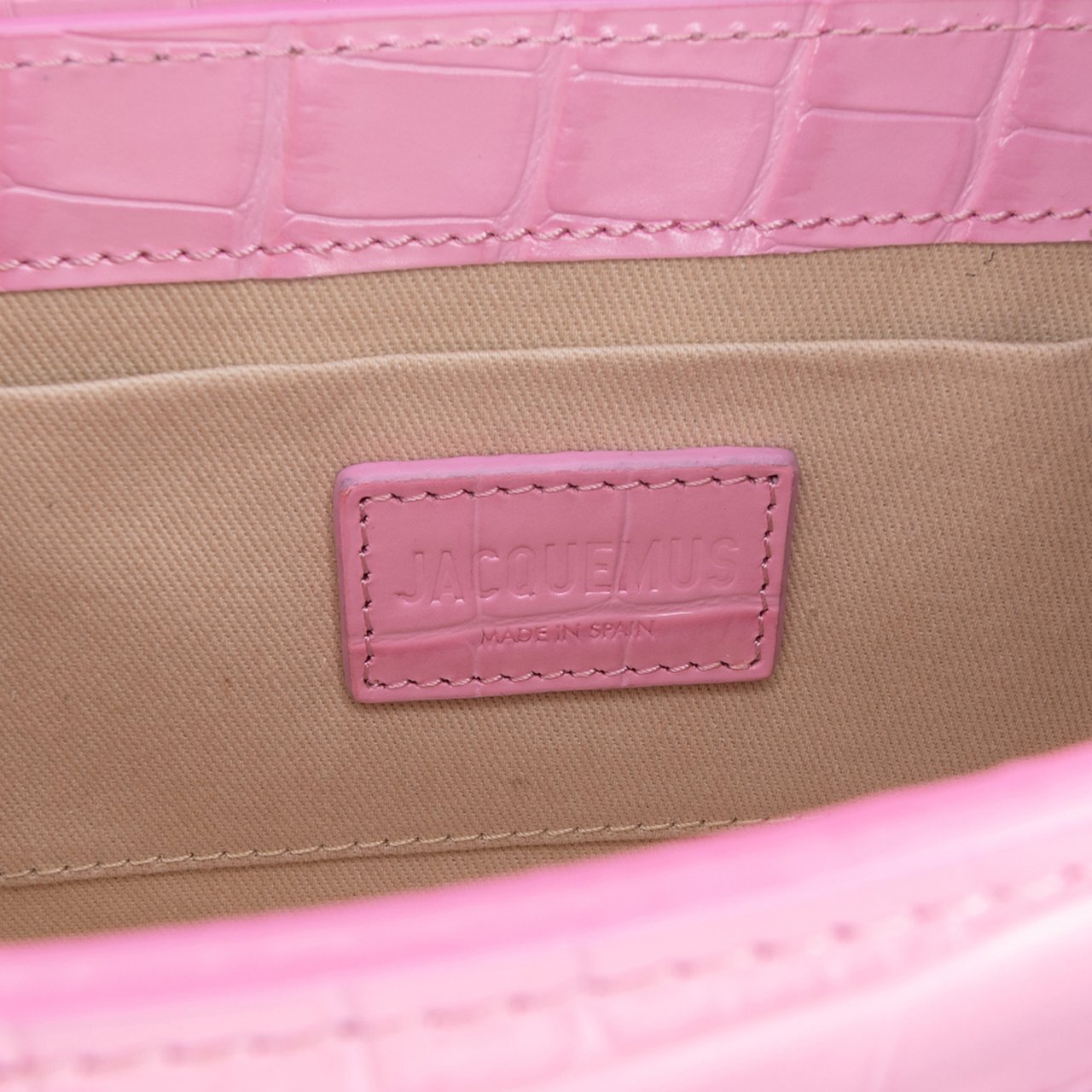 Jacquemus Crocodile Embossed Calfskin Le Sac Rond Bag Roze