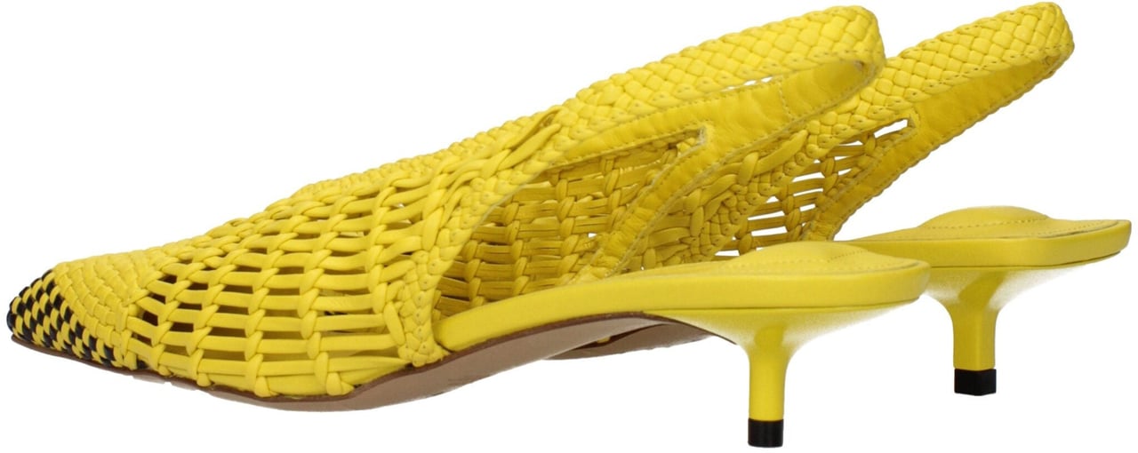 Jacquemus Yellow Leather Flat Sandals Geel