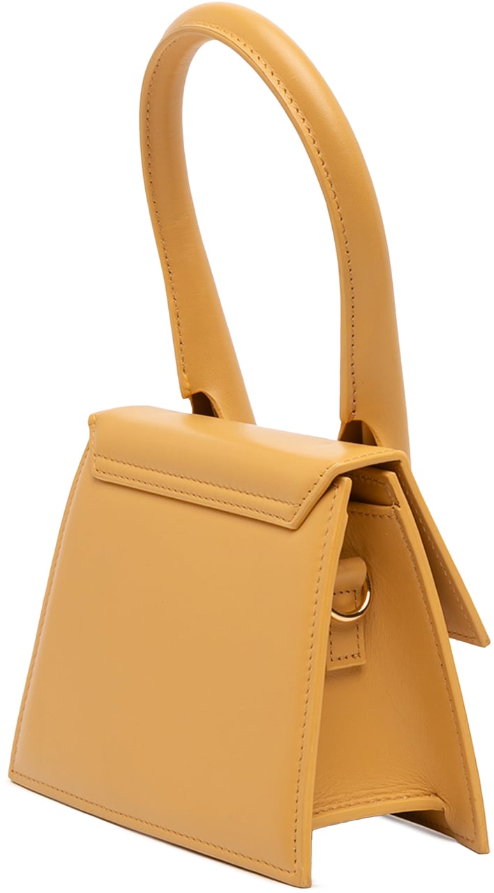 Jacquemus Leather Le Chiquito Moyen Geel