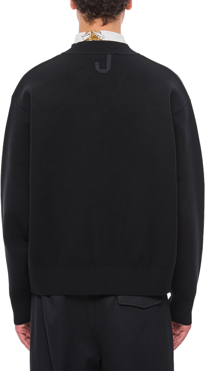 Jacquemus V-Neck Cardigan With Metallic Button Closure And Ribbed Finish Zwart