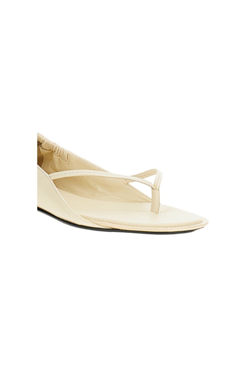 Jacquemus White Nu-Pieds Thong Sandals Wit