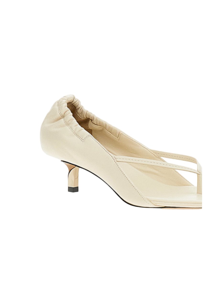 Jacquemus White Nu-Pieds B Thong Sandals Wit
