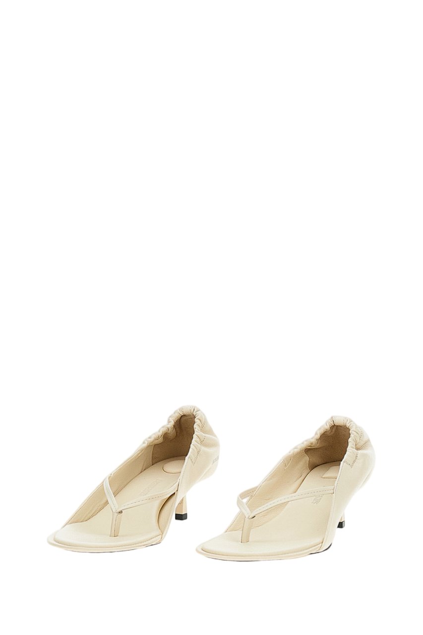 Jacquemus White Nu-Pieds B Thong Sandals Wit