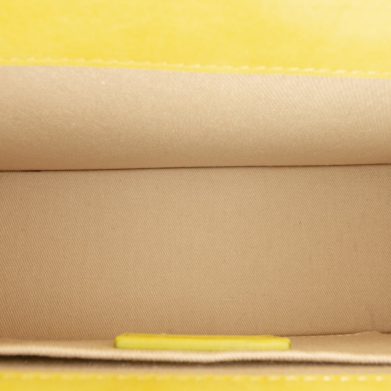 Jacquemus Leather Le Grand Chiquito Geel