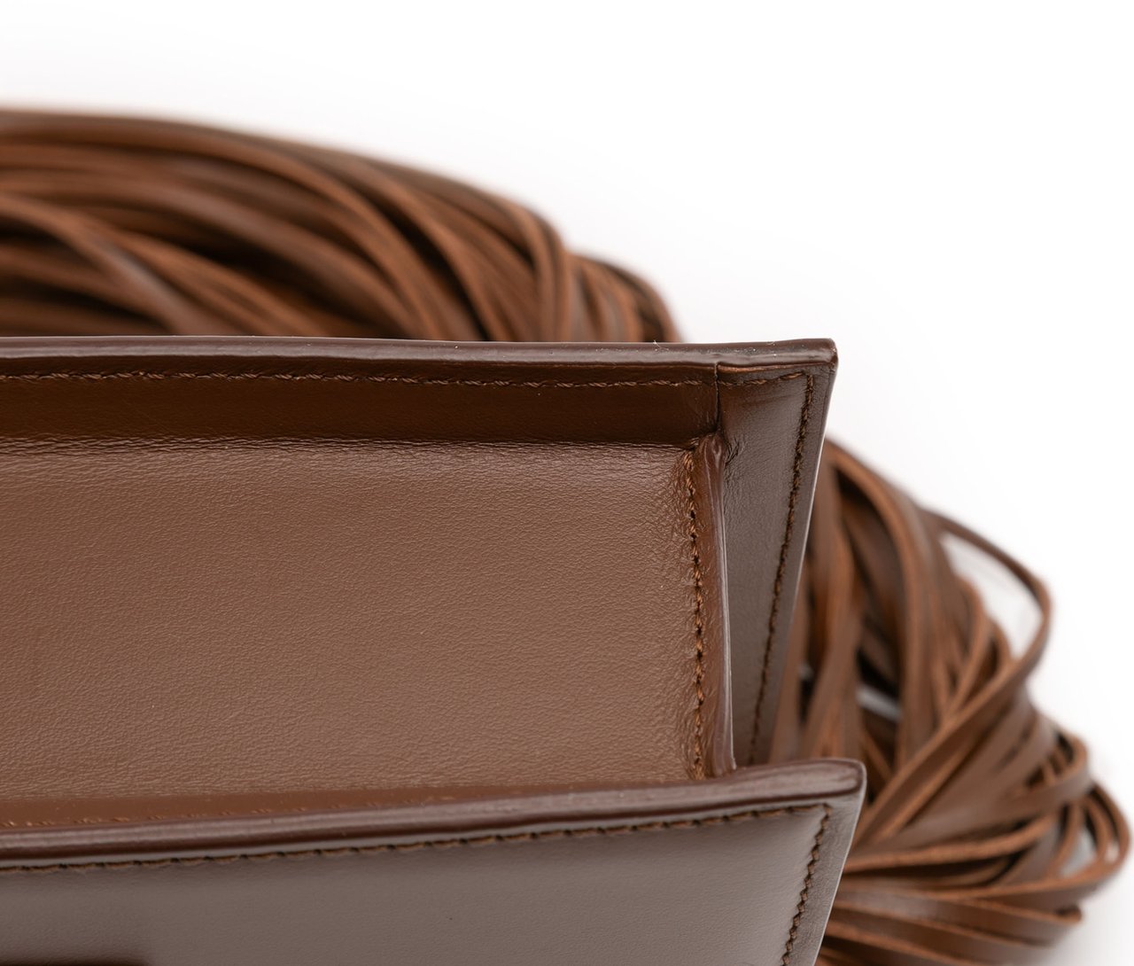 Jacquemus Leather Le Bambino Long Ficiu Bruin