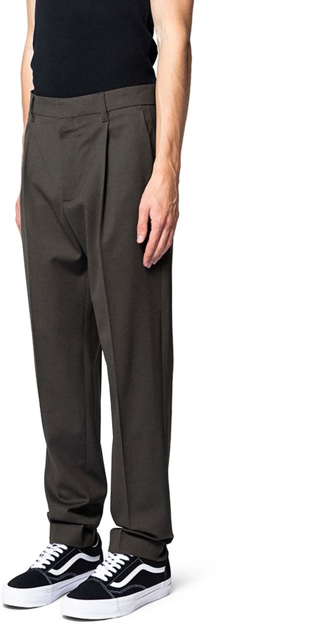 Jacquemus LE PANTALON PITTORE DARK KHAKI Donkergroen