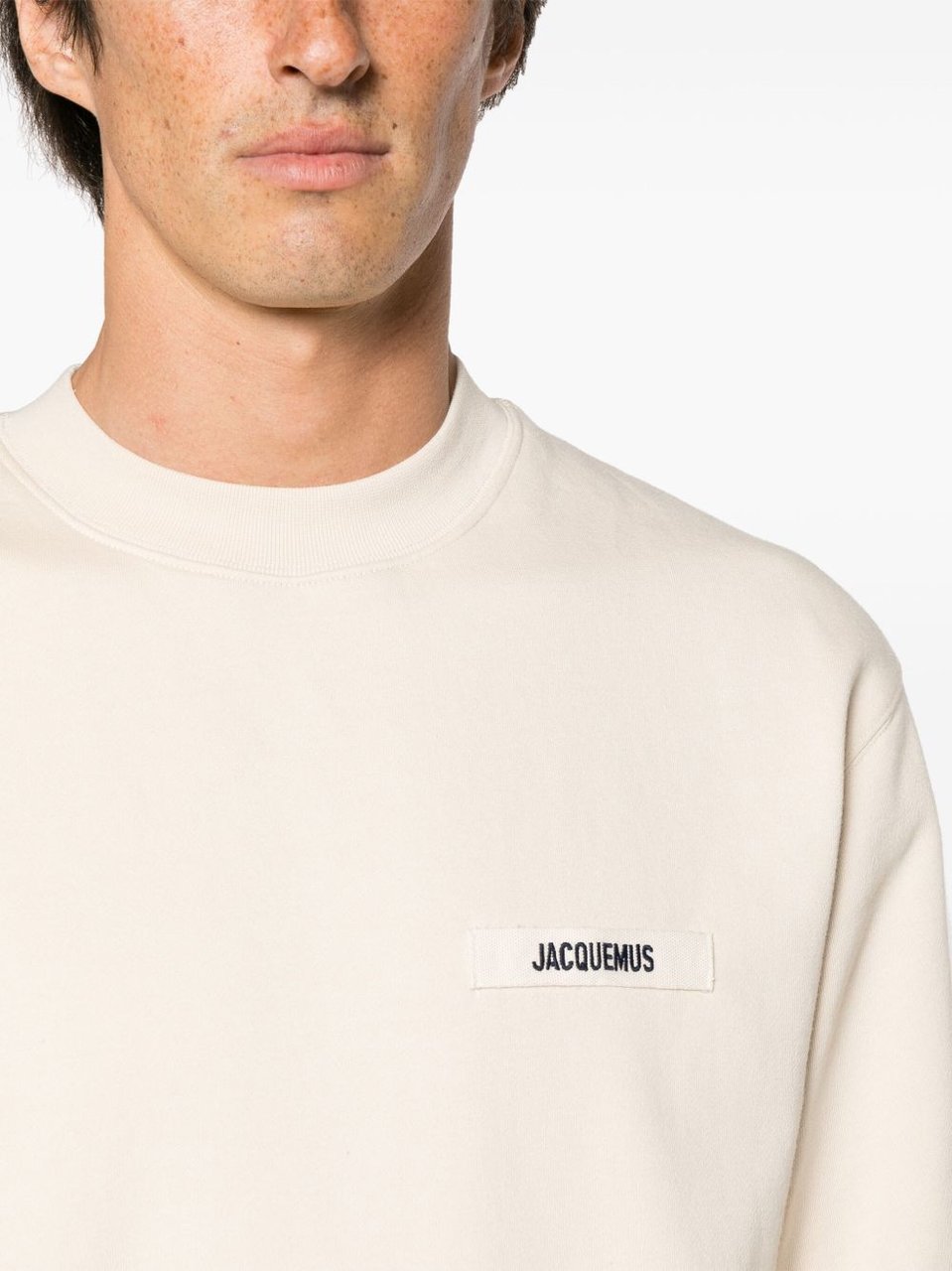 Jacquemus Minimalist Crew Neck Sweater with Subtle Branding Neutraal