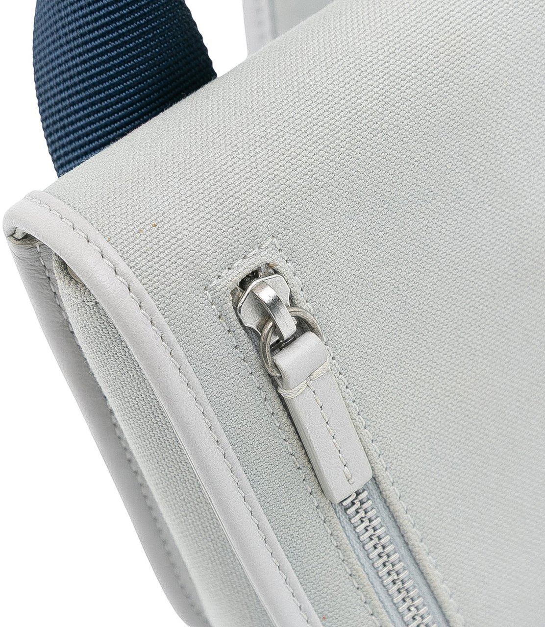 Jacquemus Mini Canvas and Leather Le Messageru Crossbody Grijs