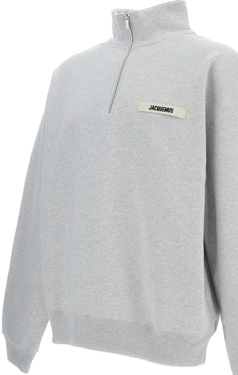 Jacquemus Grosgrain-Embellished Zip-Up Sweater in Soft Cotton Fleece Grijs