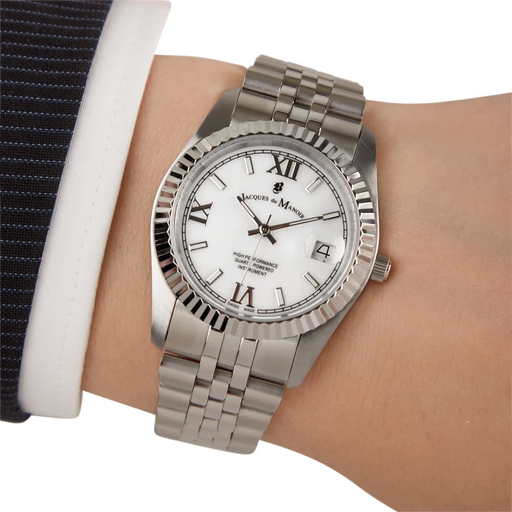 Jacques du Manoir Jacques du Manoir JWL01301 horloge dames staal in 34 mm, met mop wijzerplaat en romeinse cijfers Zilver