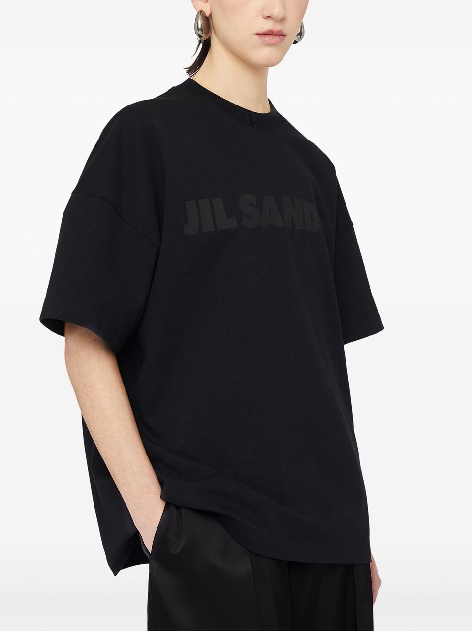 Jil Sander Long Oversized Cotton Jersey T-Shirt with Minimalist Branding Zwart