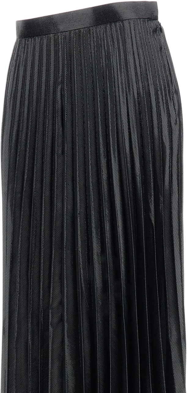 Junya Watanabe Midi-Length Pleated Skirt With Structured Silhouette Zwart