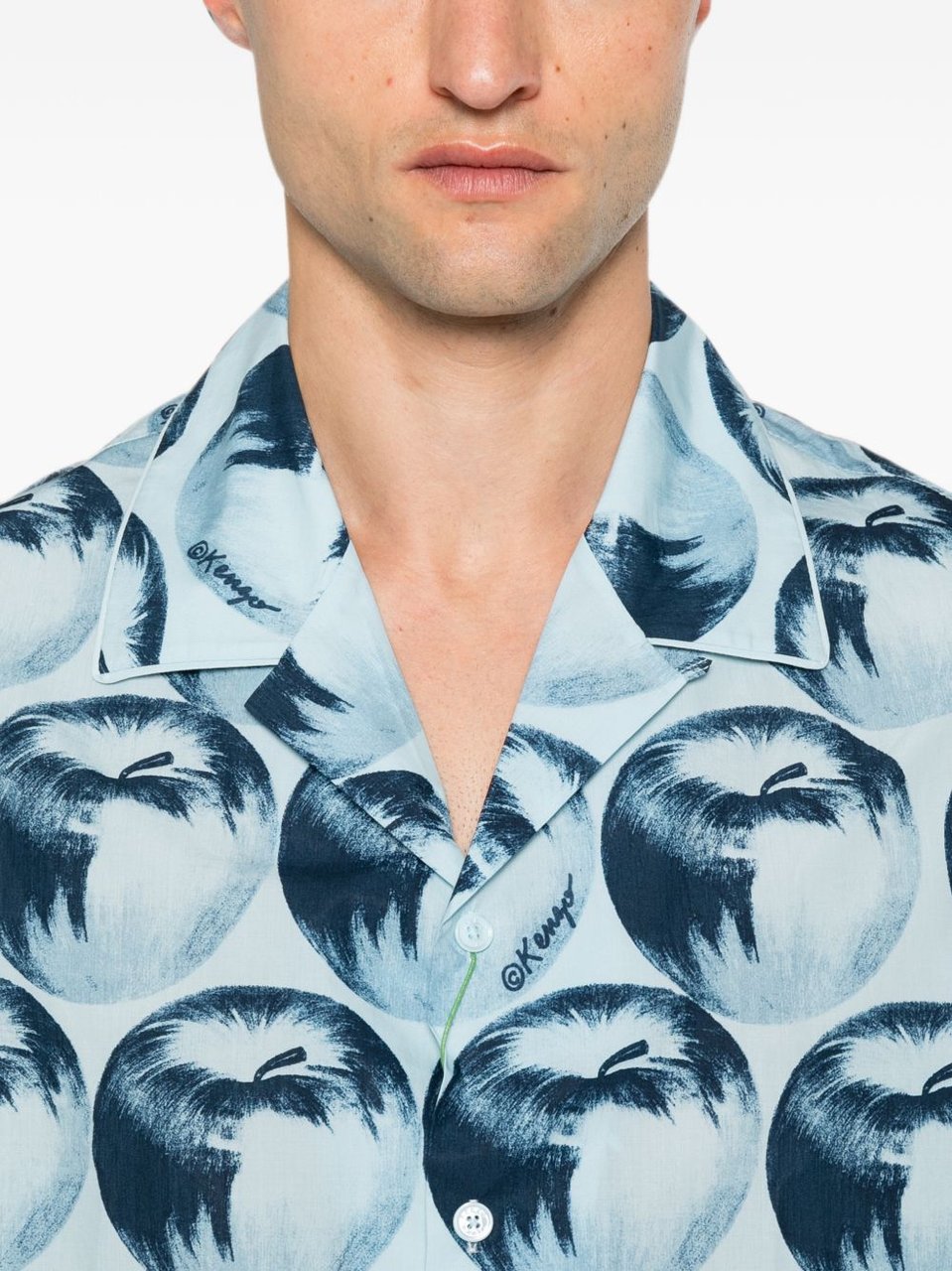 Kenzo Apple Print Short-Sleeved Shirt with Camp Collar Blauw