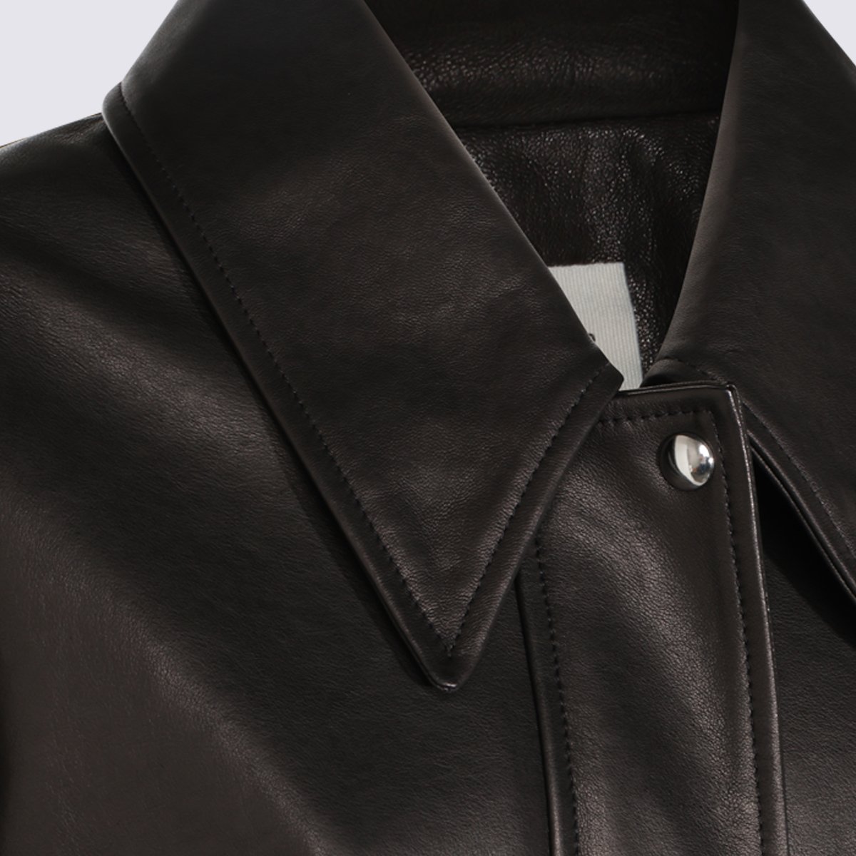 Khaite Smooth Leather Jacket with Pointed Collar Zwart