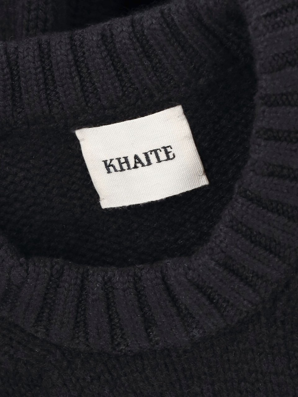 Khaite "Mae" Sweater – Black Neutraal