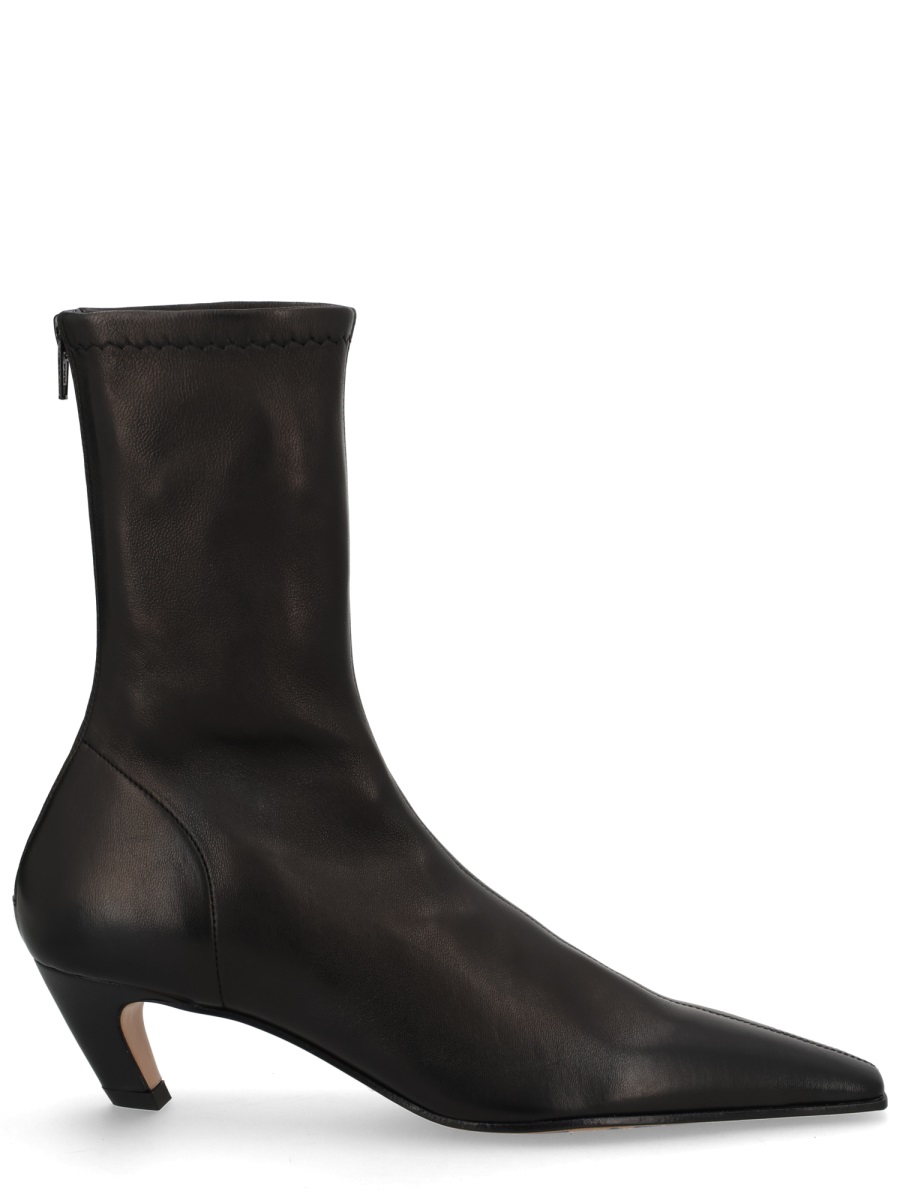 Khaite Arizona Pointed Toe Curved Heel Boots Zwart