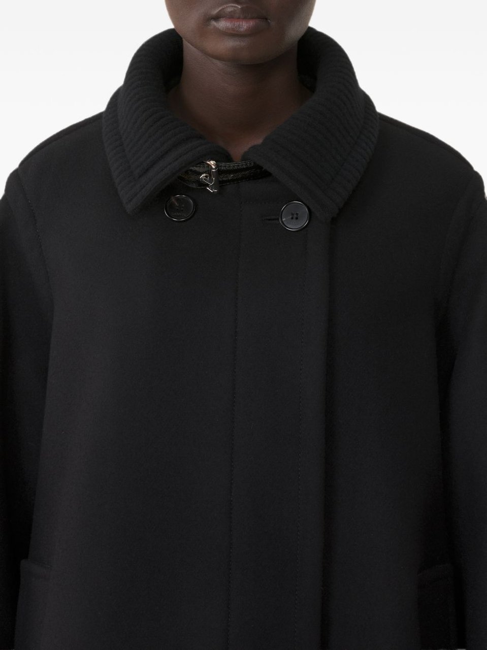 Lanvin Structured Short Coat with Ribbed Collar and Buckle Detail Zwart