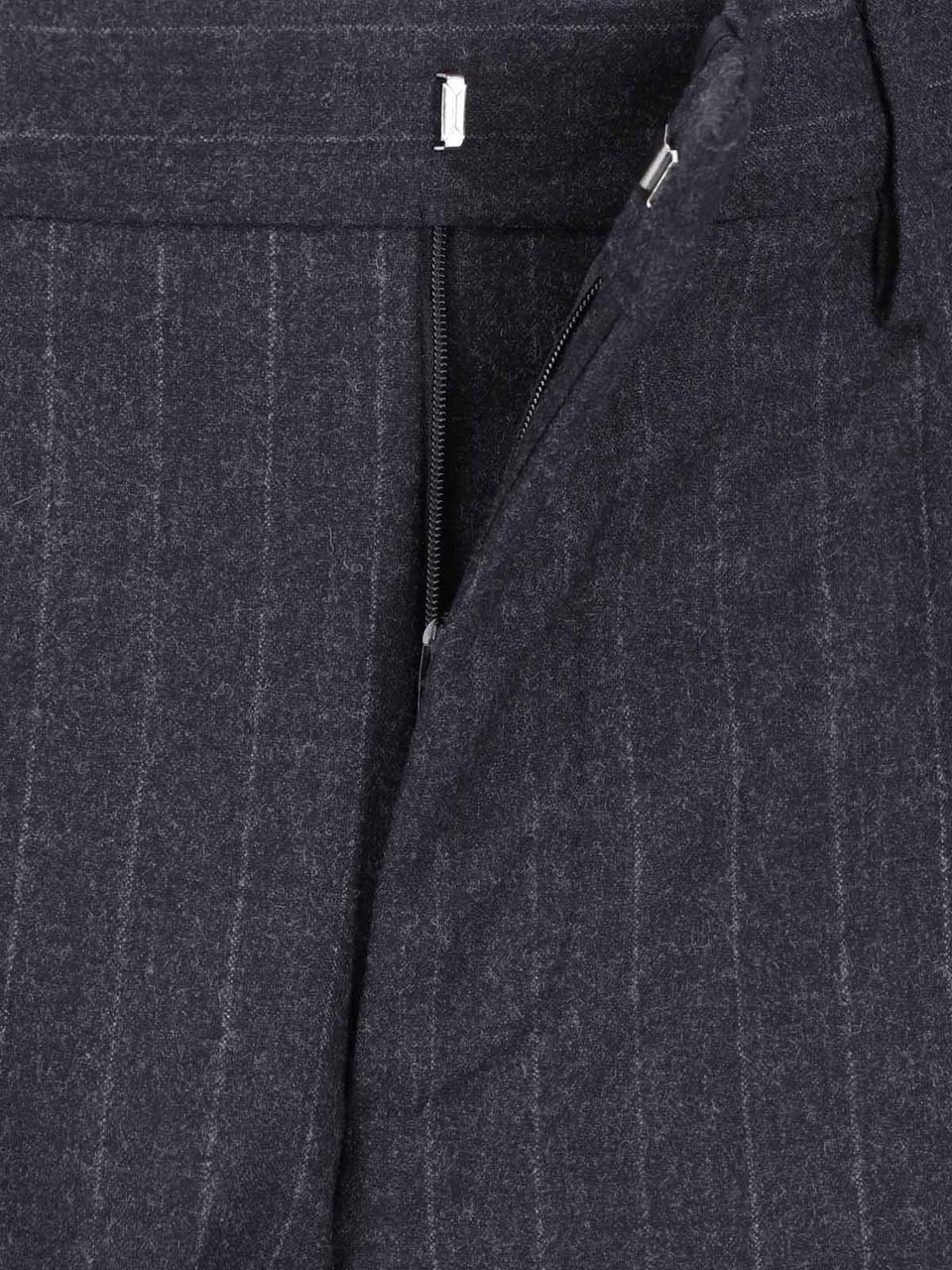 Lardini Double-Breasted Virgin Wool Suit With Pinstripe Design Grijs