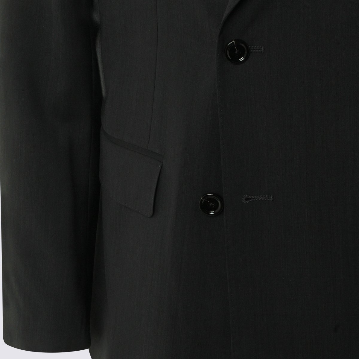 Lardini Double-Breasted Black Blazer with Structured Silhouette Zwart