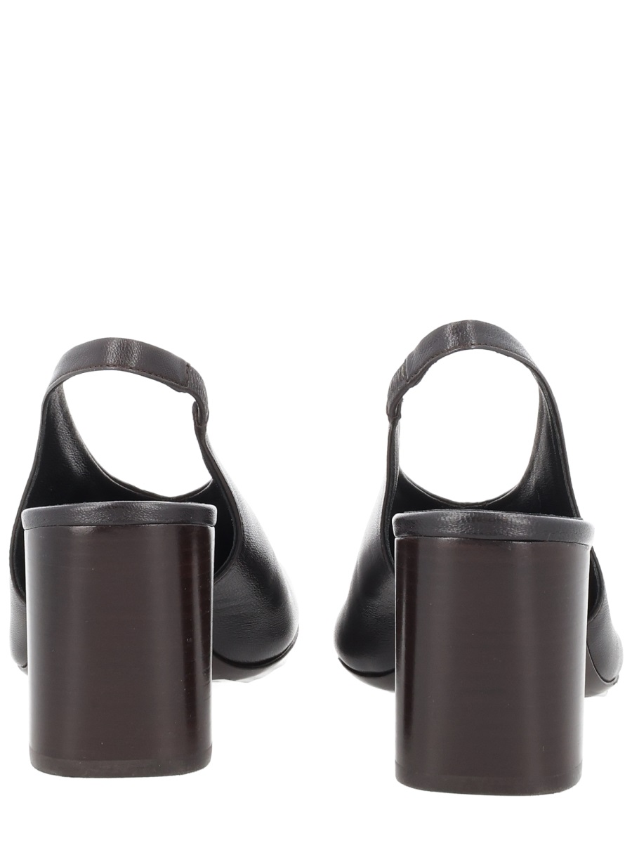 Lemaire Neutral Glove Rounded Toe Leather Pumps Grijs