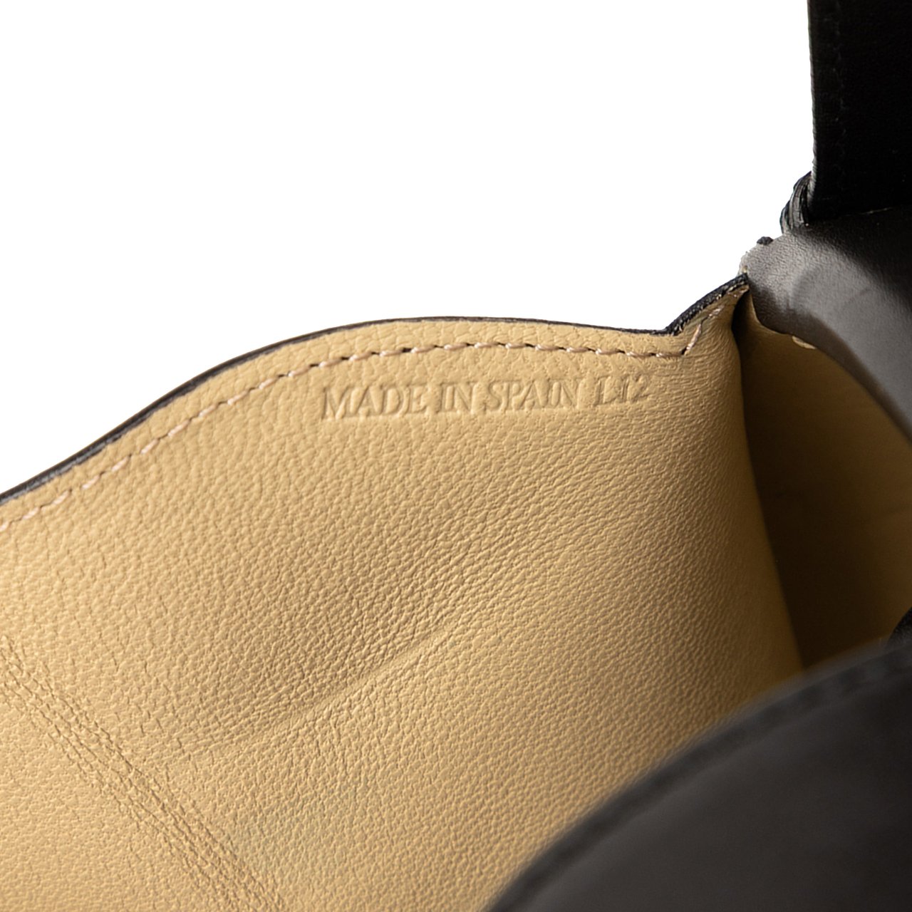 Loewe Leather Anagram Round Handbag Zwart