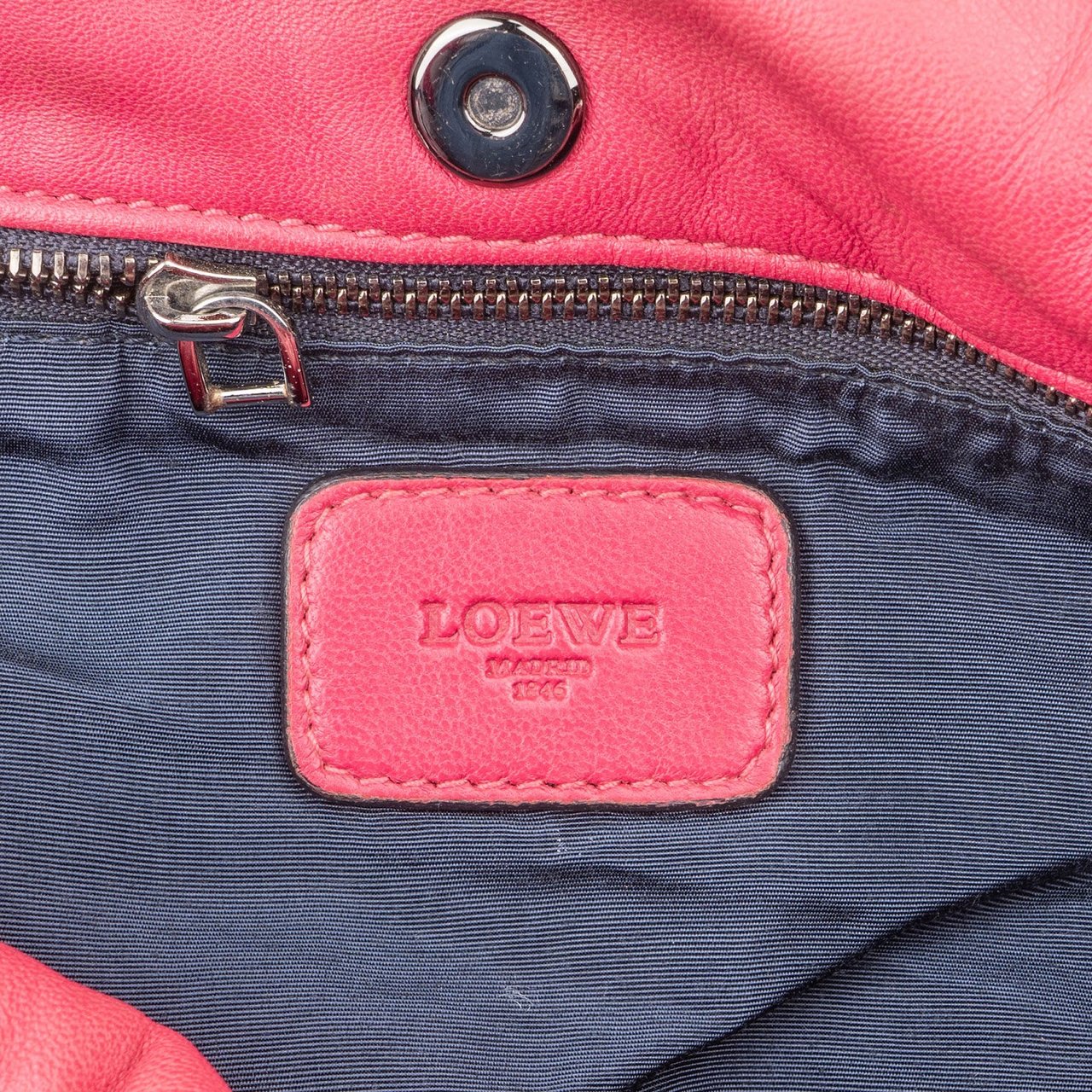 Loewe Pink Leather Napa Aire Handbag Roze
