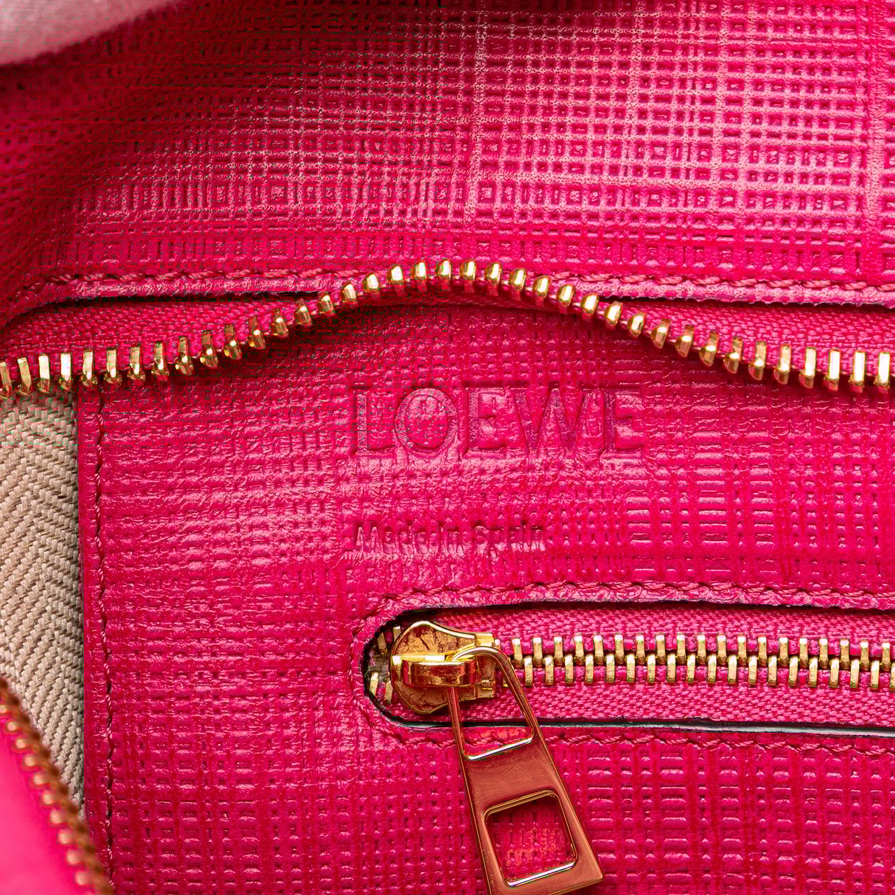 Loewe Anagram Leather Shopper Tote Roze