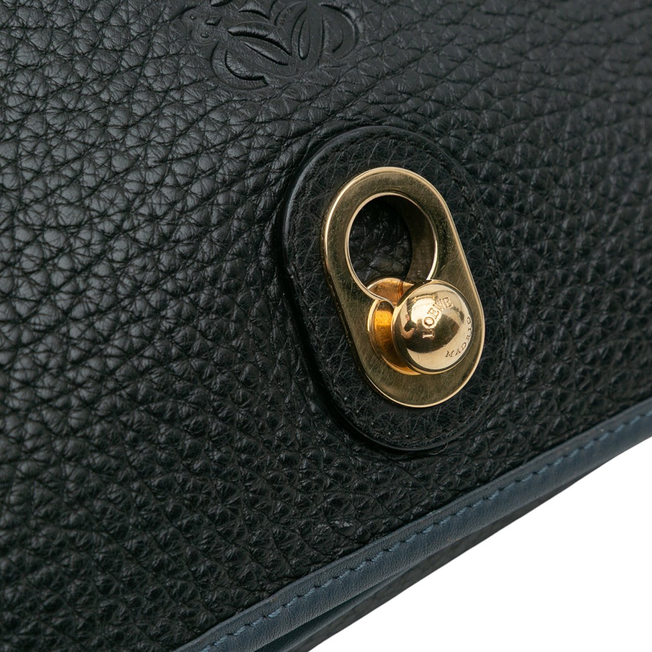 Loewe Pebbled Calfskin Anagram Ines Flap Crossbody Zwart