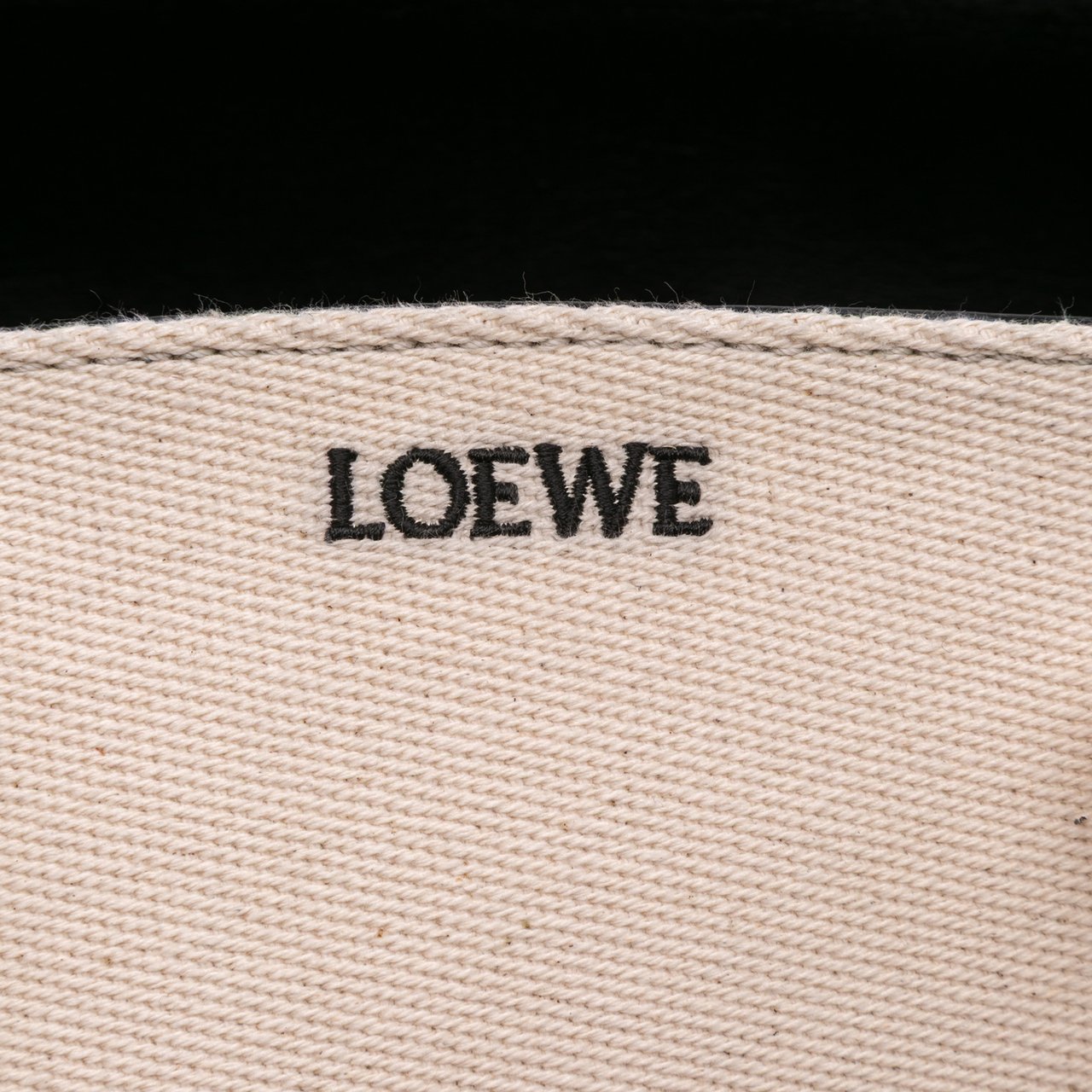 Loewe XL Shiny Calfskin and Canvas Paseo Satchel Zwart