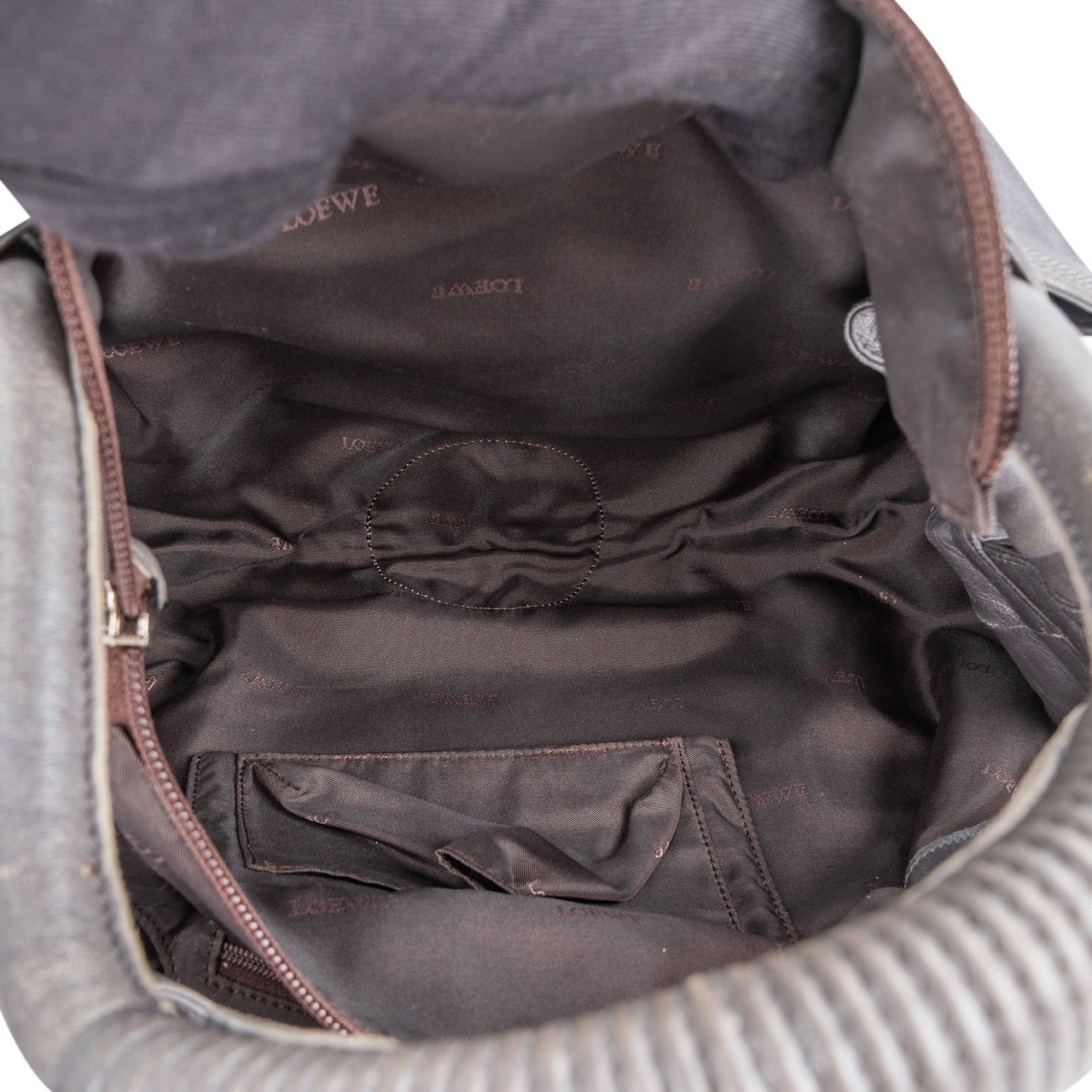 Loewe Loewe Nappa Leather Aire Handbag Donkergrijs
