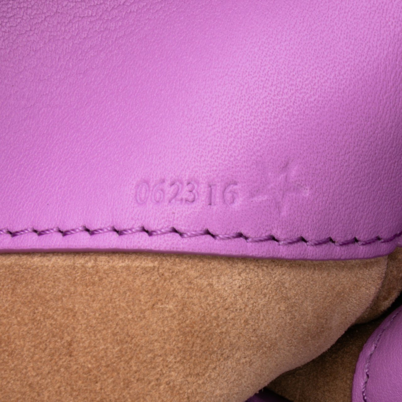 Loewe Shiny Calfskin Paseo Satchel Paars